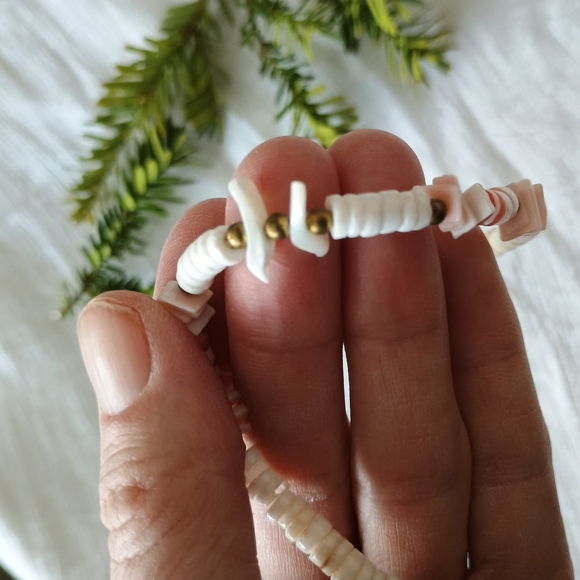 🦪 VTG MOP 🦪 1970s Native American Zuni Heishi, Luhuanus, & MOP fetish bracelet - Picture 3 of 8